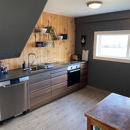 The Little Guesthouse Downtown - Keflavik Airport Bagian luar foto