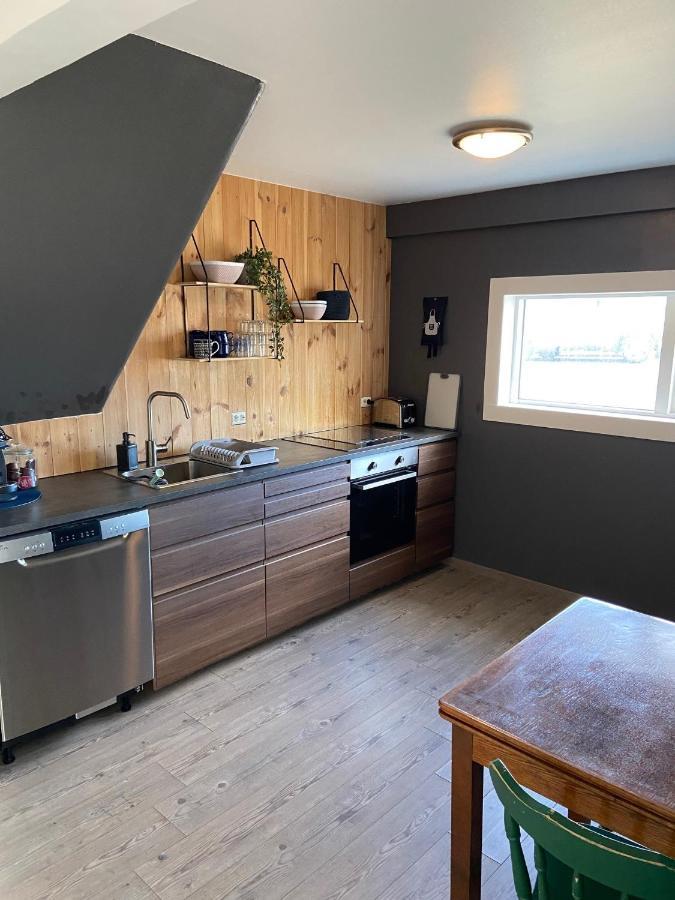 The Little Guesthouse Downtown - Keflavik Airport Bagian luar foto