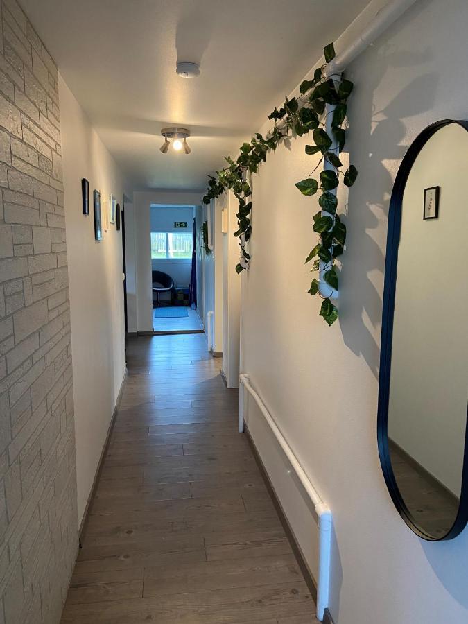 The Little Guesthouse Downtown - Keflavik Airport Bagian luar foto