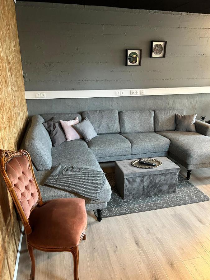 The Little Guesthouse Downtown - Keflavik Airport Bagian luar foto